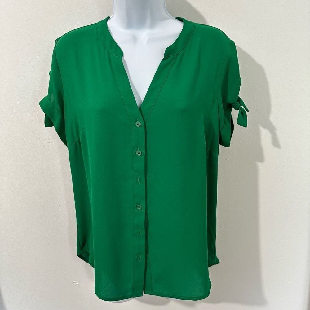 Soho green short sleeve blouse, V-neck color size M  A518